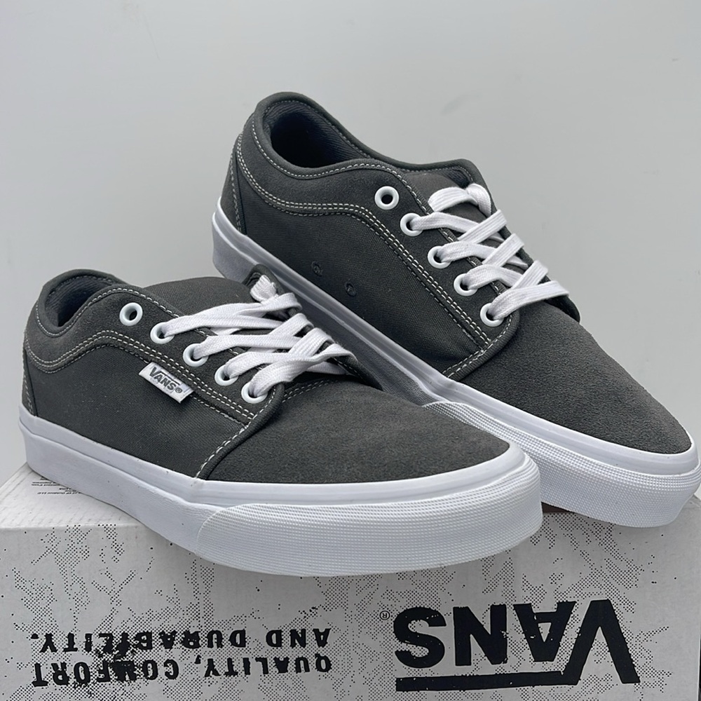 Vans Men's Gray Canvas Sneakers Skate Chukka L
Pewter/True White
VN0A4BX4195 - Picture 5 of 16